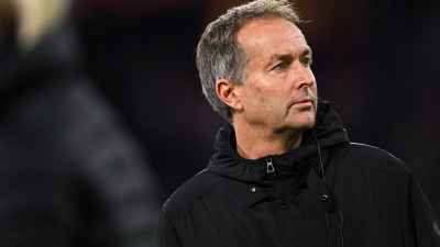 Freut sich auf das Wiedersehen mit Eriksen: Leverkusens Coach Kasper Hjulmand (Archivbild) (Foto: Tom Weller/dpa)