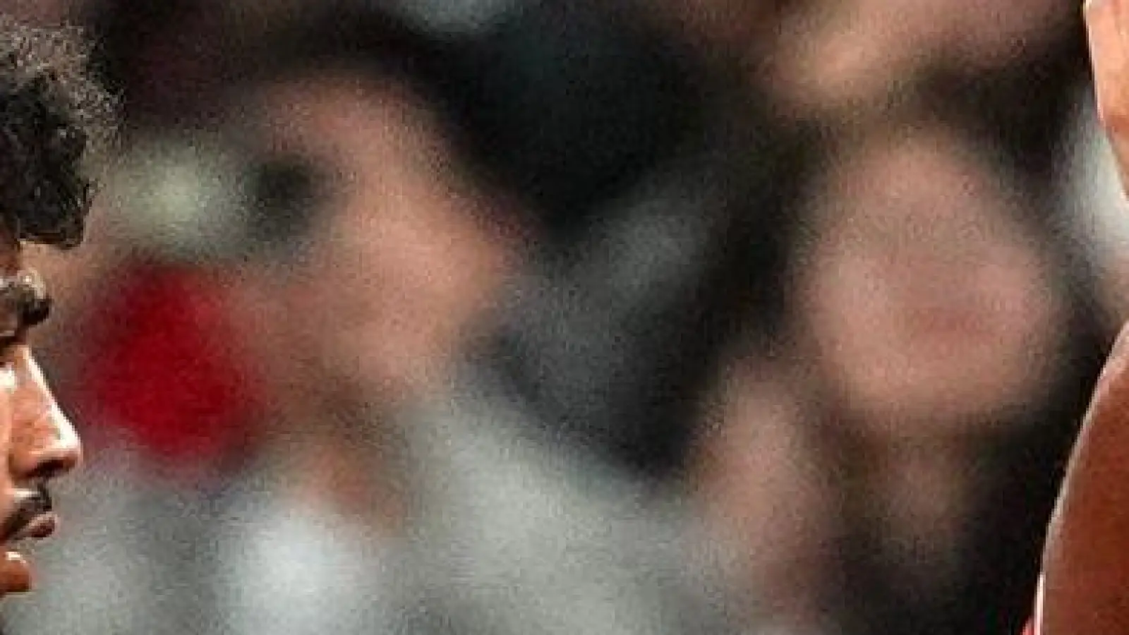 Der FC Bayern gewinnt sein Testspiel gegen Aston VIlla. (Foto: Chan Long Hei/AP/dpa)