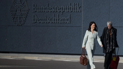 Auf den Weg in den Nahen Osten: Außenministerin Baerbock. (Foto: Hannes P. Albert/dpa)