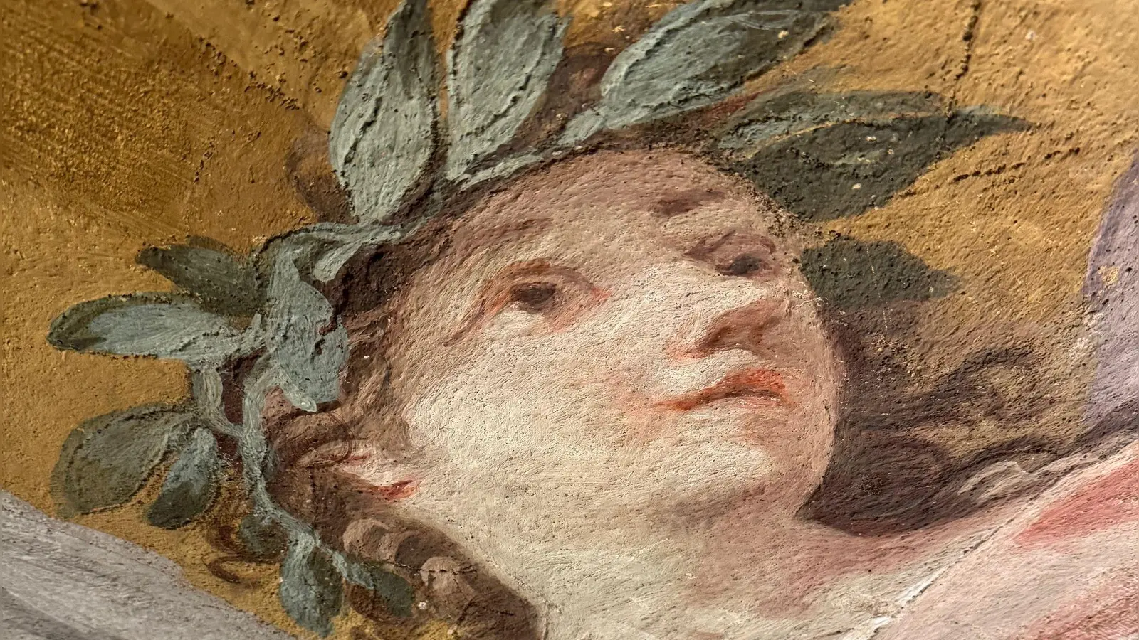 Die Personifikation der „Guten Regierung“ mit Lorbeerkranz. (Foto: Lara Hausleitner)