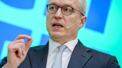 Digitalminister Karsten Wildberger (CDU) erwartet große gesellschaftliche Veränderungen durch die zunehmende Rolle von KI. (Archivbild) (Foto: Kay Nietfeld/dpa)