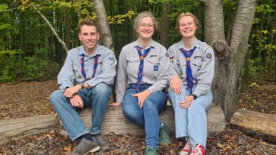 Felix Rieß, Johanna Schröppel und Dajana Pissors (von links) leiten die Bad Windsheimer Pfadfinder und würden sich über weitere Unterstützung freuen. (Foto: Anna Franck)