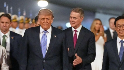 Trump will am Donnerstag mit Staatschef Xi Jinping sprechen.  (Foto: Mark Schiefelbein/AP/dpa)