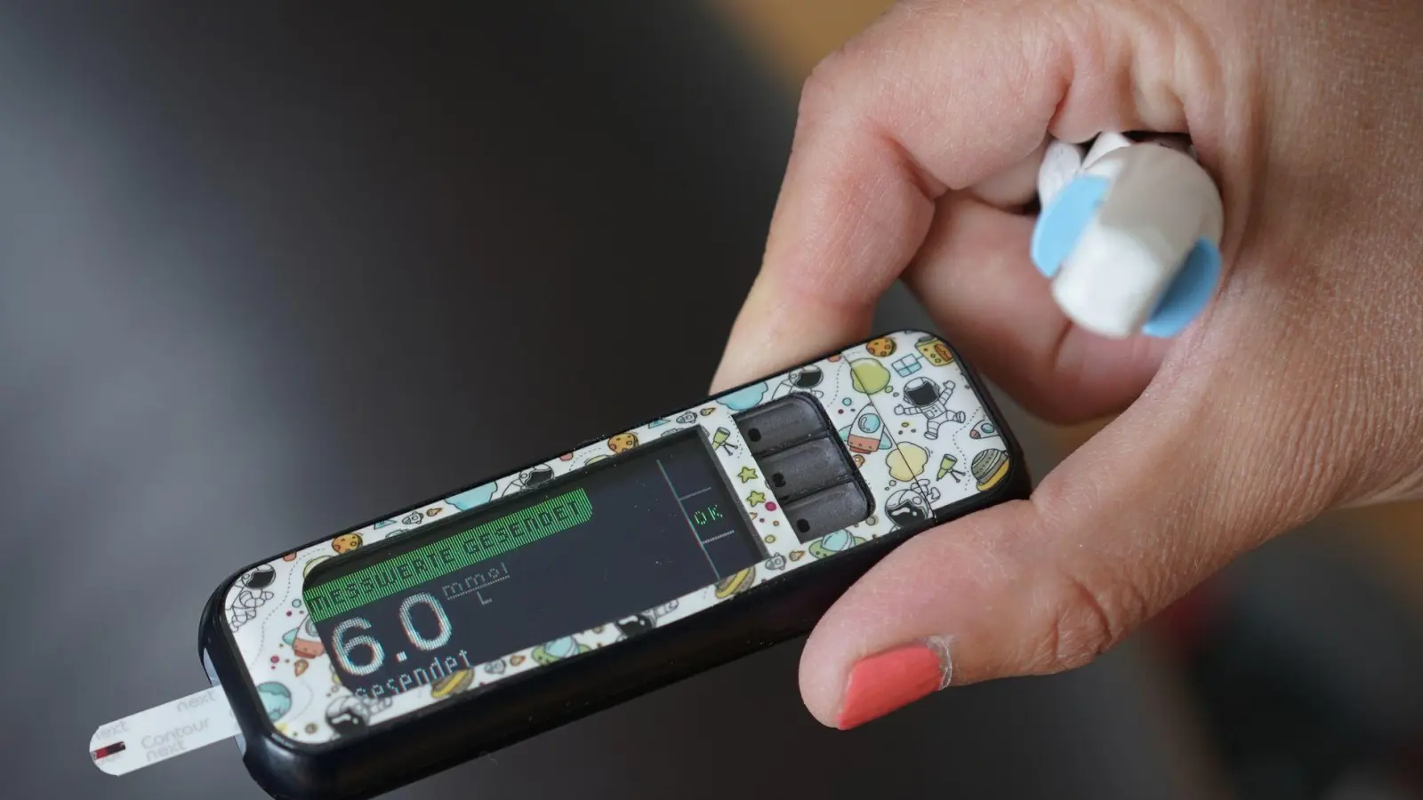 Häufige Doppel-Diagnose: Zöliakie tritt bei Kindern mit Typ-1-Diabetes deutlich häufiger auf als in der Allgemeinbevölkerung. (Foto: Jörg Carstensen/dpa/dpa-tmn)