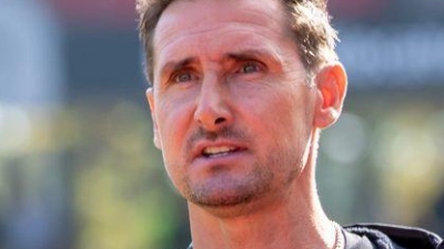 Miroslav Klose findet mit dem 1. FC Nürnberg nicht in die Erfolgsspur. (Foto: Daniel Karmann/dpa)