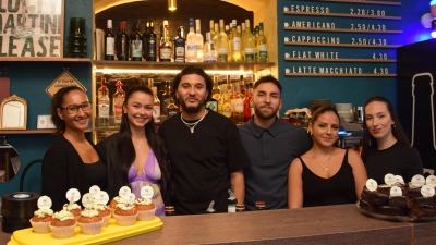 Mit ganz viel Motivation startet das Team in das Abenteuer „Café Prinzregent”. (Foto: Florian Schwab)