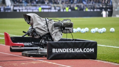 Das neue Fußball-Jahr startet mit zwei Spielen im Free-TV. (Foto: Harry Langer/dpa)