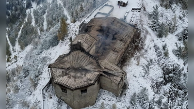 Das historisch bedeutende Kehlsteinhaus wurde bei einem Brand zerstört. (Foto: --/PP Oberbayern Süd/dpa)