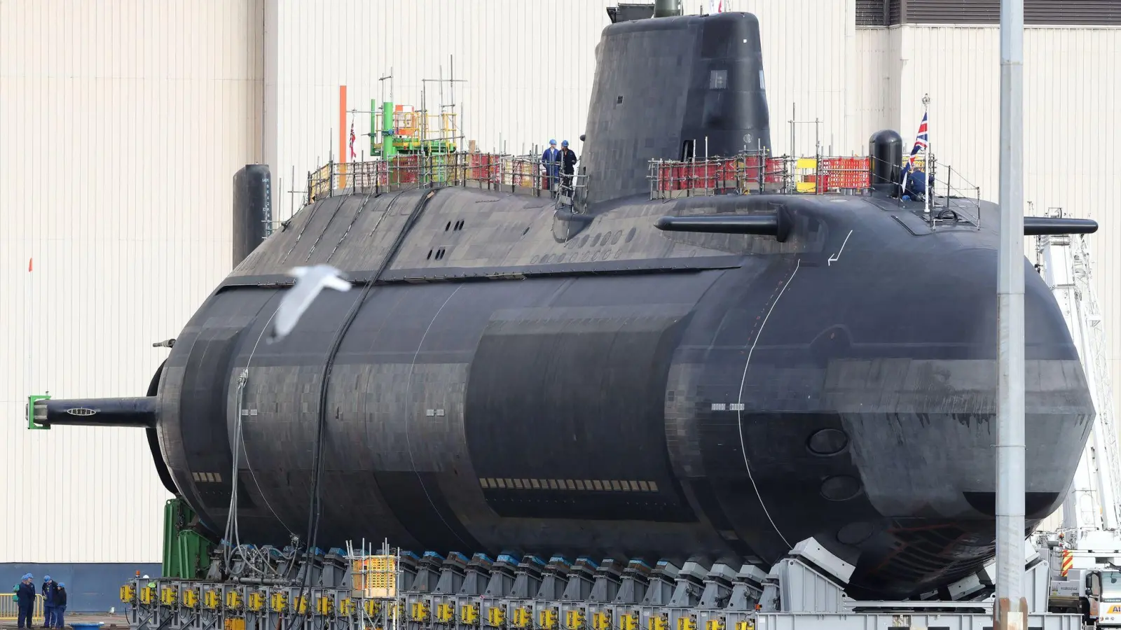 Ein britisches Atom-U-Boot der Astute-Klasse, hier die „HMS Audacious“, auf einem Archivbild aus dem Jahr 2017. (Foto: Owen Humphreys/PA Wire/dpa)