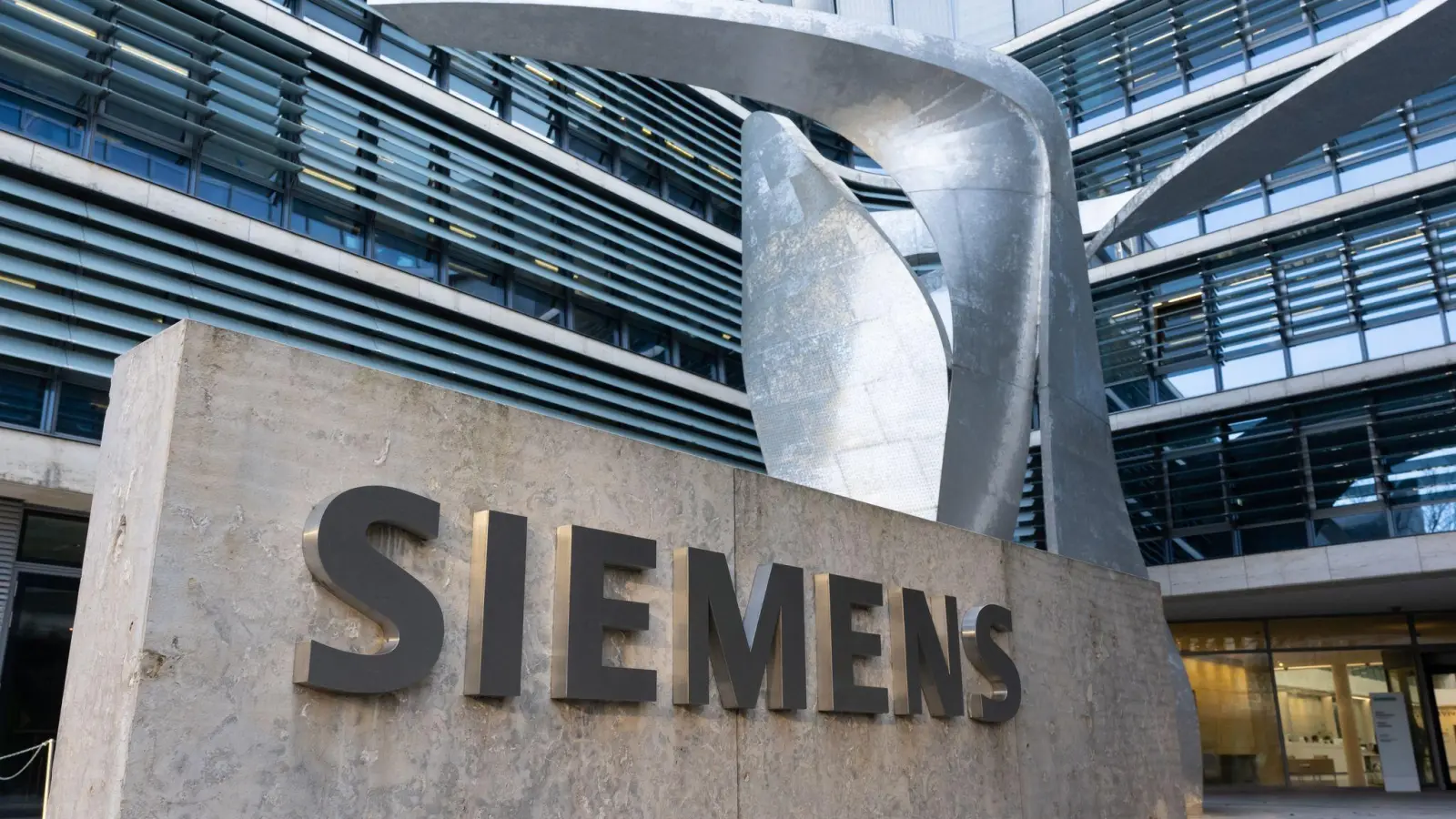 Siemens ist stark in sein neues Geschäftsjahr gestartet. (Archivbild) (Foto: Sven Hoppe/dpa)