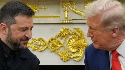 US-Präsident Donald Trump (r) trifft sich mit Wolodymyr Selenskyj, Präsident der Ukraine, im Oval Office im Weißen Haus. (Foto: Julia Demaree Nikhinson/AP/dpa)