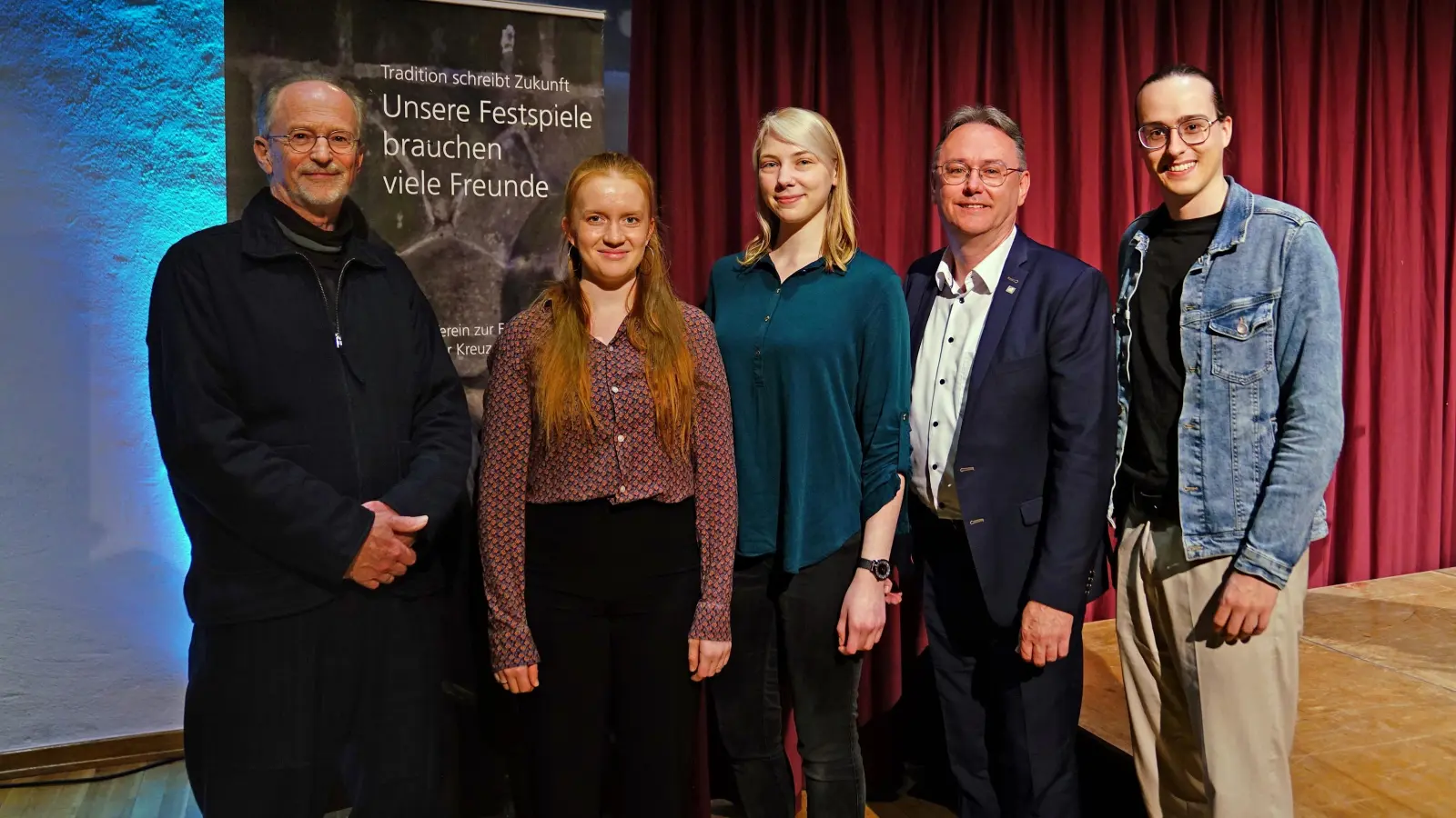 Gaben beim „Festspielfrühling” Einblicke in den Feuchtwanger Theatersommer (von links): Johannes Kaetzler, Sophie Militzer, Marié Detlefsen, Herbert Lindörfer und Philipp Peters. (Foto: Elke Walter)