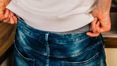 Wer bei der Selbstbefriedigung im Job beobachtet wird, kann wegen sexueller Belästigung und Arbeitszeitbetrug zur Rechenschaft gezogen werden - und die Kündigung erhalten. (Foto: Zacharie Scheurer/dpa-tmn)