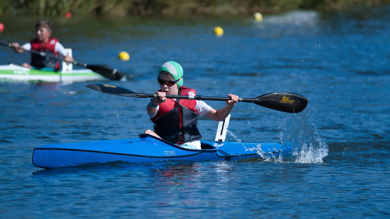 Saubere Technik: der elfjährige Kaspar Seßner vom KSC Ansbach auf dem Quellitzsee im Landkreis Hof. (Foto: Simon Lehmeyer)