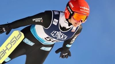 Skispringerin Katharina Schmid aus Oberstdorf legte einen überzeugenden Saisonstart hin. (Foto: Geir Olsen/NTB/dpa)