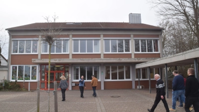 Die Grundschule in Lipprichhausen stammt aus dem Jahr 1965. Nach fast 60-jährigem Bestehen soll sie nun generalsaniert werden. (Foto: Gerhard Krämer)