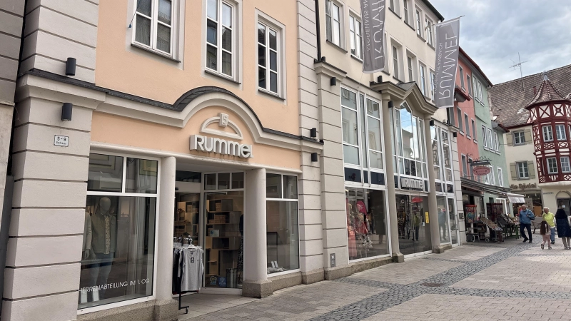 Das alteingesessene Modehaus Rummel schließt zum Jahresende. Das dürfte spürbare Auswirkungen auf die Innenstadt haben. (Foto: Luca Paul)