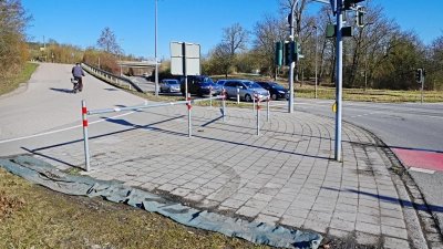 Das Hauptproblem an dieser Stelle liegt in der fehlenden Sichtbeziehung zwischen dem motorisierten Verkehr und Fußgängern wie Radfahrern. (Archivbild: Jim Albright)