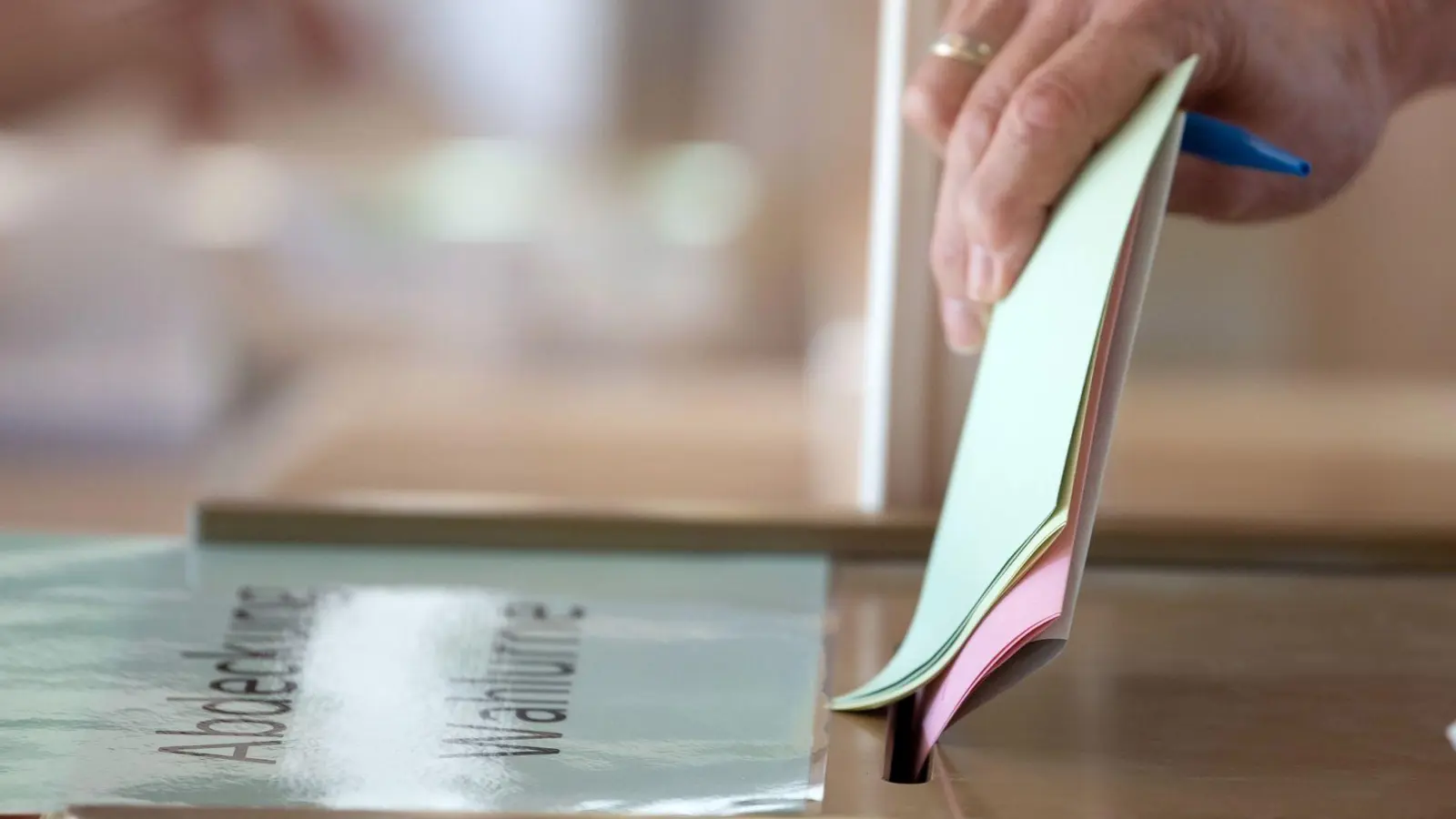 Am 8. März 2026 finden die Kommunalwahlen statt. (Archivbild: Federico Gambarini/dpa)