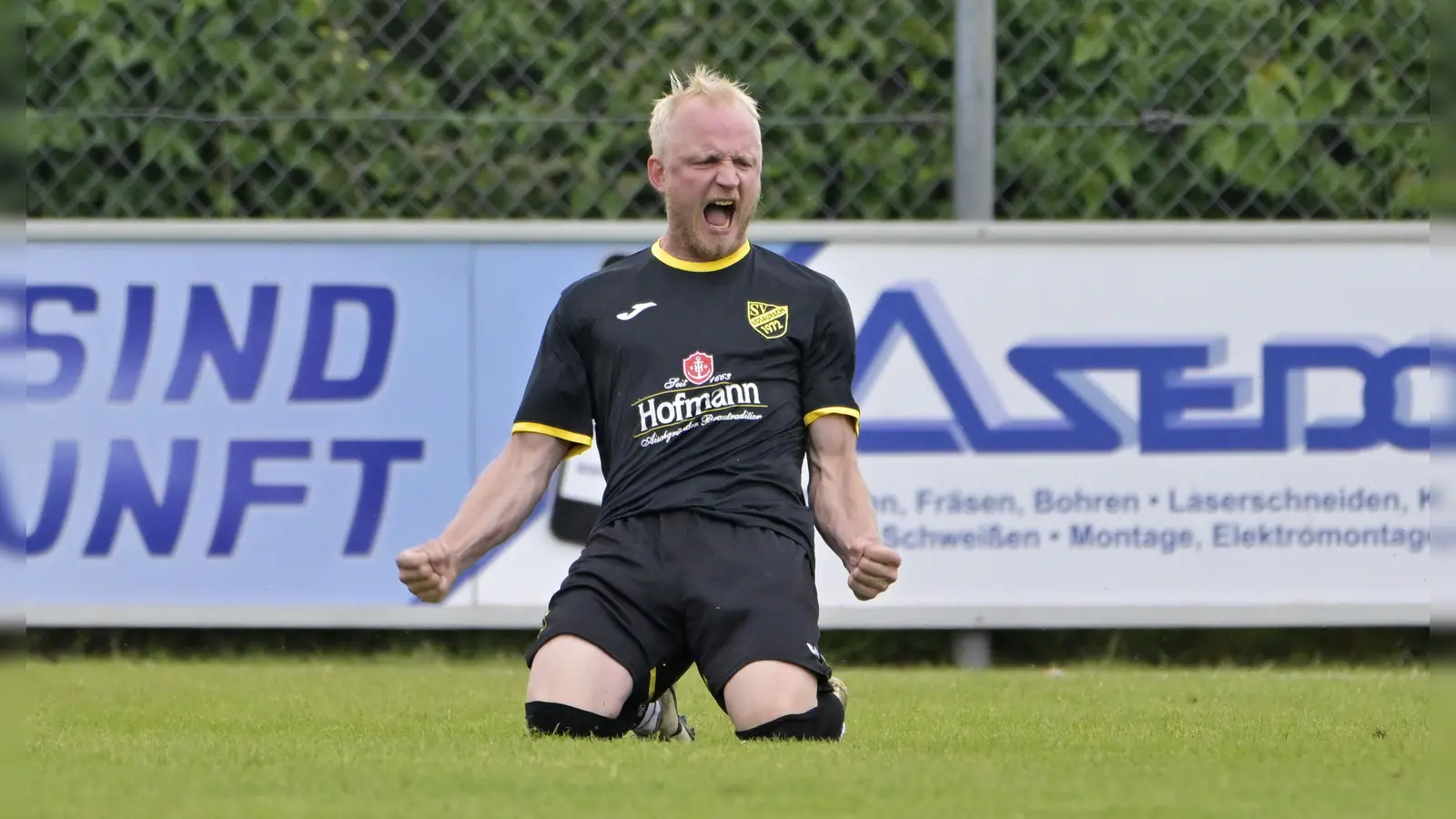 Und feierte sein 21. Saisontor ausgiebig. (Foto: Martin Rügner)