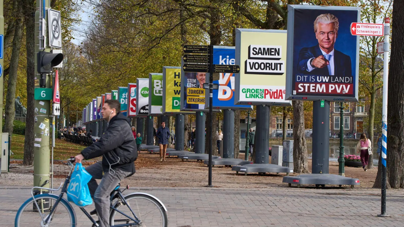 Die Niederlande wählen an diesem Mittwoch ein neues Parlament. (Archivbild) (Foto: Peter Dejong/AP/dpa)