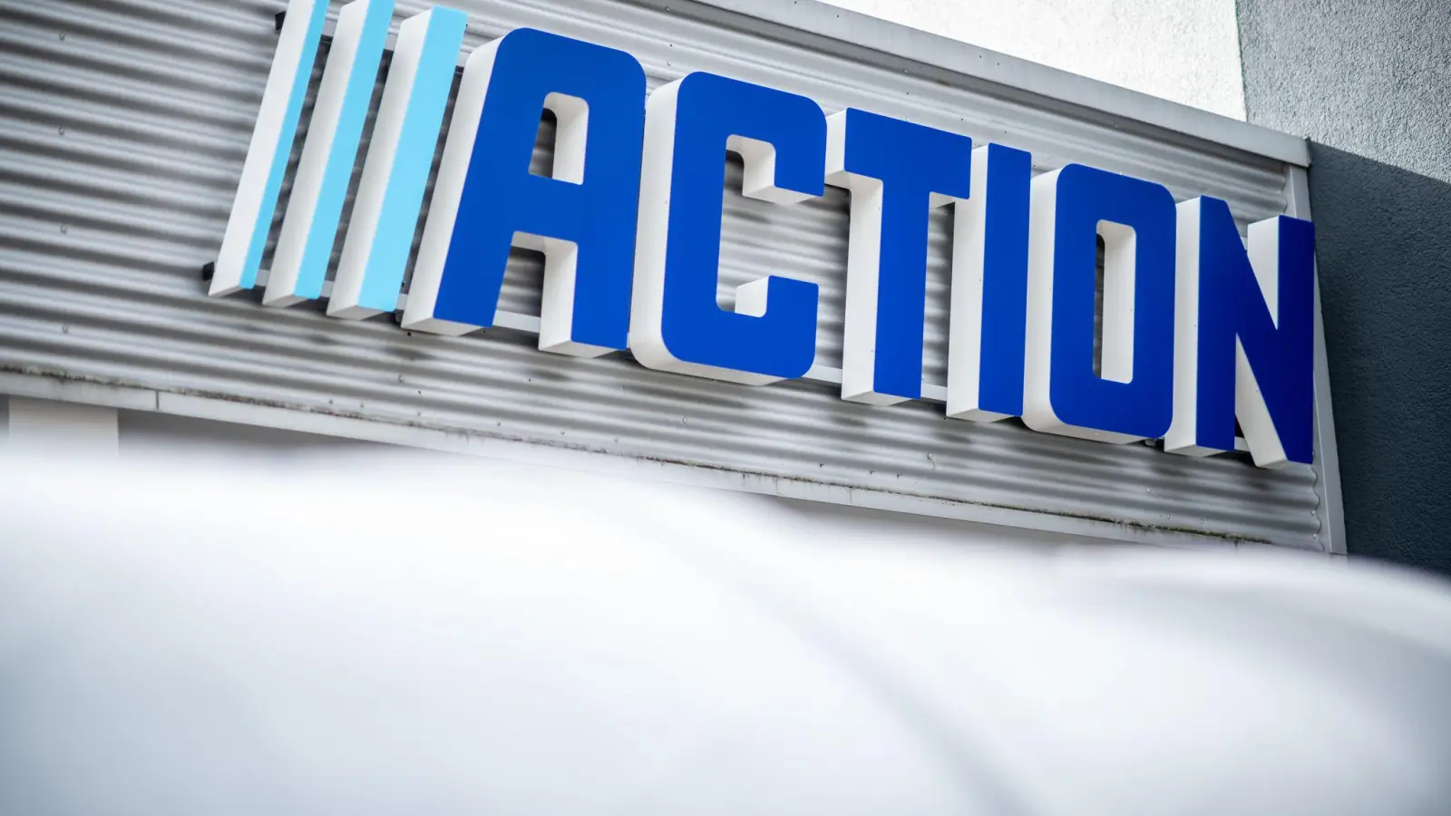 Der 1993 gegründete Non-Food-Discounter Action aus den Niederlanden eröffnete 2009 seine erste deutsche Filiale. (Archivbild) (Foto: Fabian Strauch/dpa)