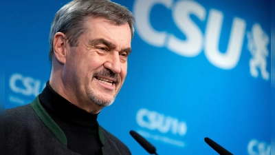 CSU-Chef Söder sieht seine Partei als Bollwerk gegen die AfD. Die Brandmauer soll auch nach der Wahl gelten.  (Foto: Sven Hoppe/dpa)