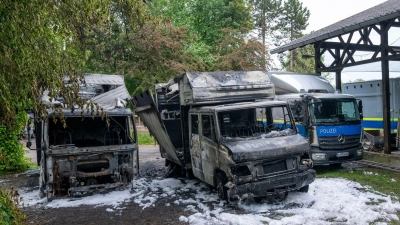 Die Polizei schätzt den entstandenen Schaden auf rund eine Million Euro. Sie geht von Brandstiftung aus. (Foto: Peter Kneffel/dpa)
