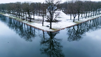 Mit neuem Schnee dürfte es am Wochenende erst einmal vorbei sein.  (Foto: Julian Stratenschulte/dpa)