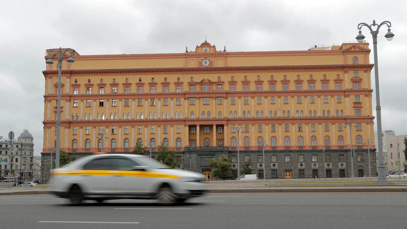 Die Lubjanka als Hauptquartier des russischen Geheimdienstes war schon zu Sowjetzeiten gefürchtet. (Archivbild) (Foto: Alexander Zemlianichenko Jr/Xinhua/dpa)