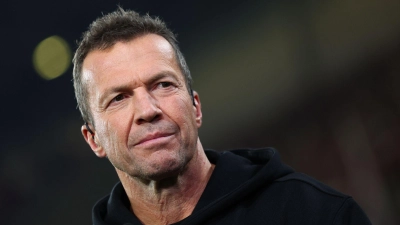 Fußball-Experte Lothar Matthäus zeigte sich nicht überzeugt vom Auftreten der Bayern-Stars Serge Gnabry und Leroy Sane nach ihrer Einwechslung. (Foto: Tom Weller/dpa)