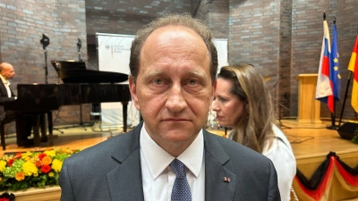 Deutschlands Botschafter in Moskau, Alexander Graf Lambsdorff, hat im Außenministerium in Moskau eine Protestnote erhalten, weil in Rostock ein Marinequartier zur Stärkung der Nato-Ostflanke eröffnet wurde. (Archivbild) (Foto: Ulf Mauder/dpa)