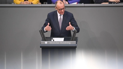 Merz warb im Bundestag für das Gesetz, das Grundlage seiner Koalition sein soll. (Foto: Bernd von Jutrczenka/dpa)