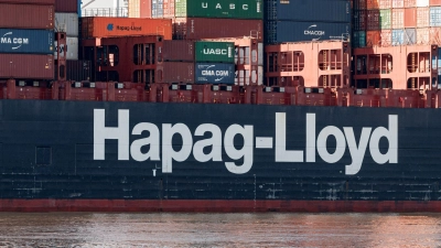 Hapag-Lloyd-Chef Rolf Habben Jansen glaubt trotz des Widerstands der israelischen Regierung weiter an eine Übernahme der dortigen Containerreederei ZIM. (Archivbild) (Foto: Markus Scholz/dpa)