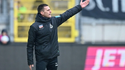 Ulms Trainer Thomas Wörle erwartet im Abstiegsthriller mehr Kampf als Klasse. (Foto: Uwe Anspach/dpa)