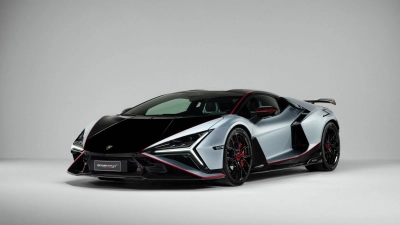 Der auf 1963 Exemplare limitierte Revuelto SV kostet mindestens 583.000 Euro. (Foto: Gabriele Natalini/Lamborghini/dpa-tmn)