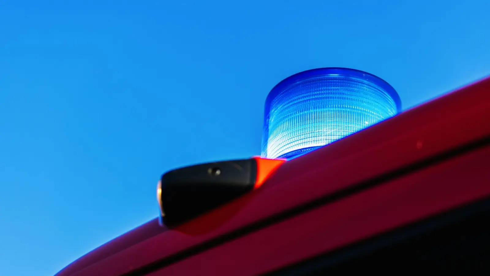 Zu einem Brand ist es am Donnerstag in Langfurth gekommen. (Symbolbild: Philipp von Ditfurth/dpa)