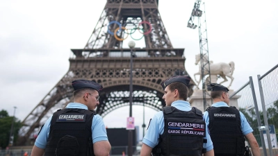 Tausende Sicherheitskräfte schützen die Sommerspiele in Paris. (Foto: Michael Kappeler/dpa)