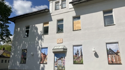 In das Bahnhofsgebäude Bad Windsheim soll ein Inklusionscafé einziehen. (Foto: LAG Aischgrund/Anne Billenstein)