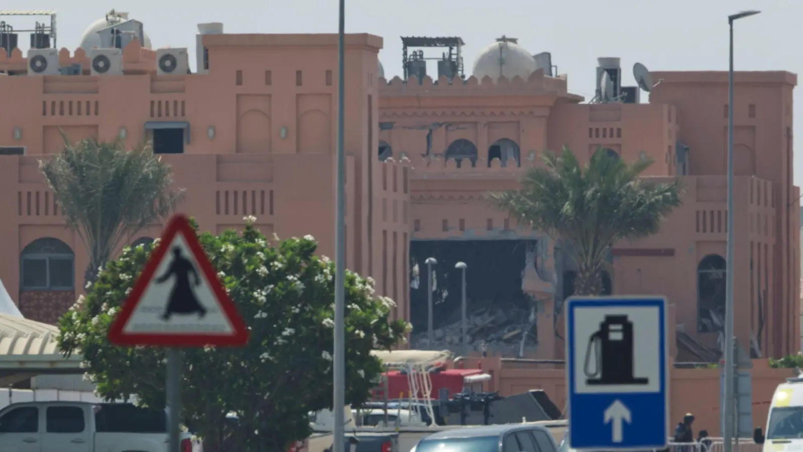Die Empörung über Israels Angriff in Katar dauert an. (Archivbild) (Foto: Jon Gambrell/AP/dpa)