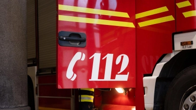 Die Feuerwehr war mit einem Großaufgebot vor Ort. (Symbolbild) (Foto: Niklas Treppner/dpa)