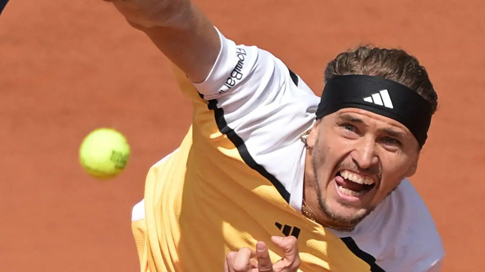 Alexander Zverev wird nicht beim Turnier in Stuttgart aufschlagen. (Foto: Bertrand Guay/AFP/dpa)