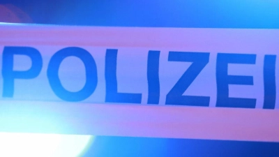 In Fladungen wurde ein Geldautomat gesprengt. Die Täter sind flüchtig. (Symbolbild) (Foto: David Young/dpa)