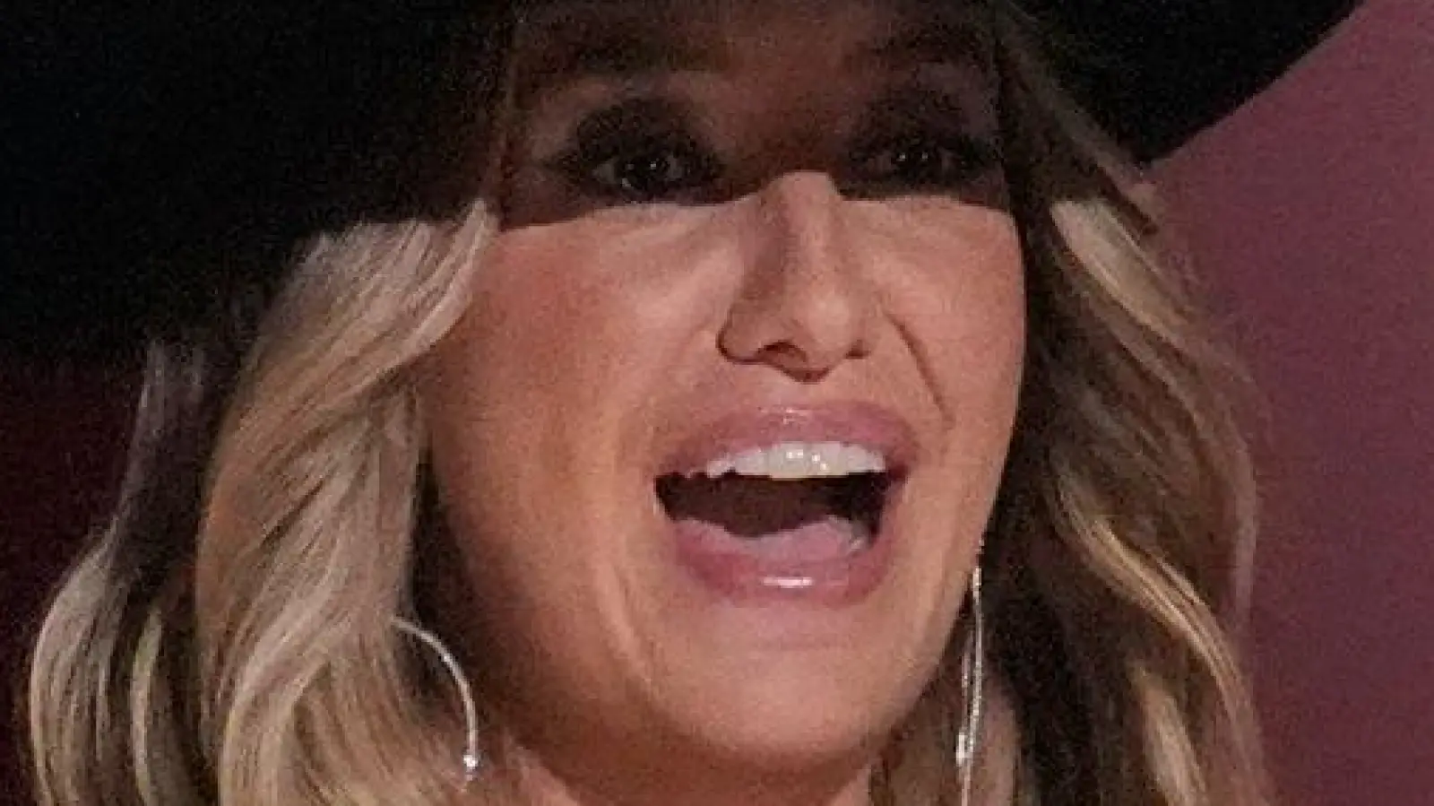 Lainey Wilson holt drei CMA-Trophäen, darunter den Spitzenpreis. <br> (Foto: George Walker IV/Invision/AP/dpa)