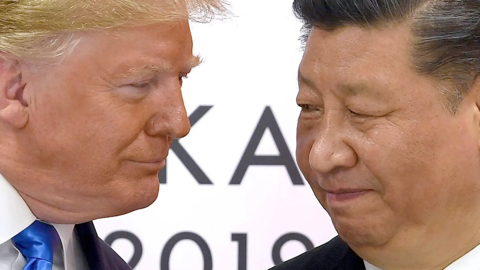 Trump äußert sich vor einem Treffen mit Xi vorfreudig. (Archivbild) (Foto: Susan Walsh/AP/dpa)