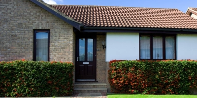 Ältere Gebäude haben viel Charme und lassen sich durch Sanierungs- und Umbaumaßnahmen flexibel an neue Lebensbedingungen anpassen. (Foto: Pixabay)