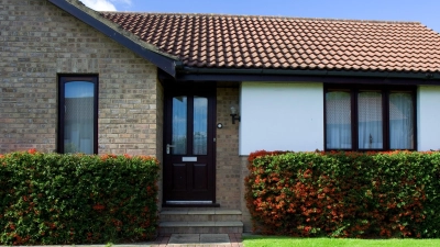 Ältere Gebäude haben viel Charme und lassen sich durch Sanierungs- und Umbaumaßnahmen flexibel an neue Lebensbedingungen anpassen. (Foto: Pixabay)