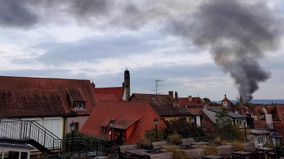 Während es zweiten Brands im Electrolux-Werk stand eine gewaltige Rauchsäule über Rothenburg. (Archivbild: Klaus Zerkowski)