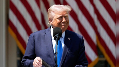 Trump will dem Iran den Geldhahn zudrehen.  (Foto: Alex Brandon/AP/dpa)