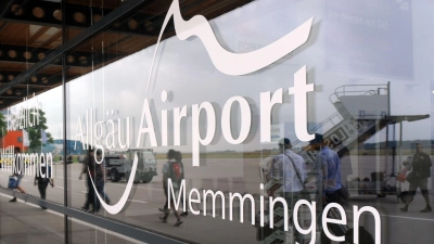 Bis zum Ende des Jahres rechnet der Flughafen Memmingen mit rund 3,5 Millionen Fluggästen. (Archivbild) (Foto: Andreas Gebert/dpa)